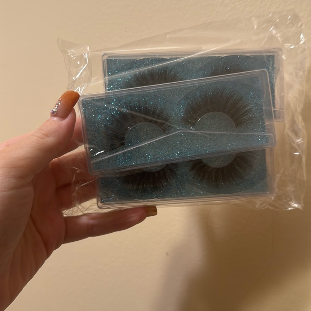 False lashes